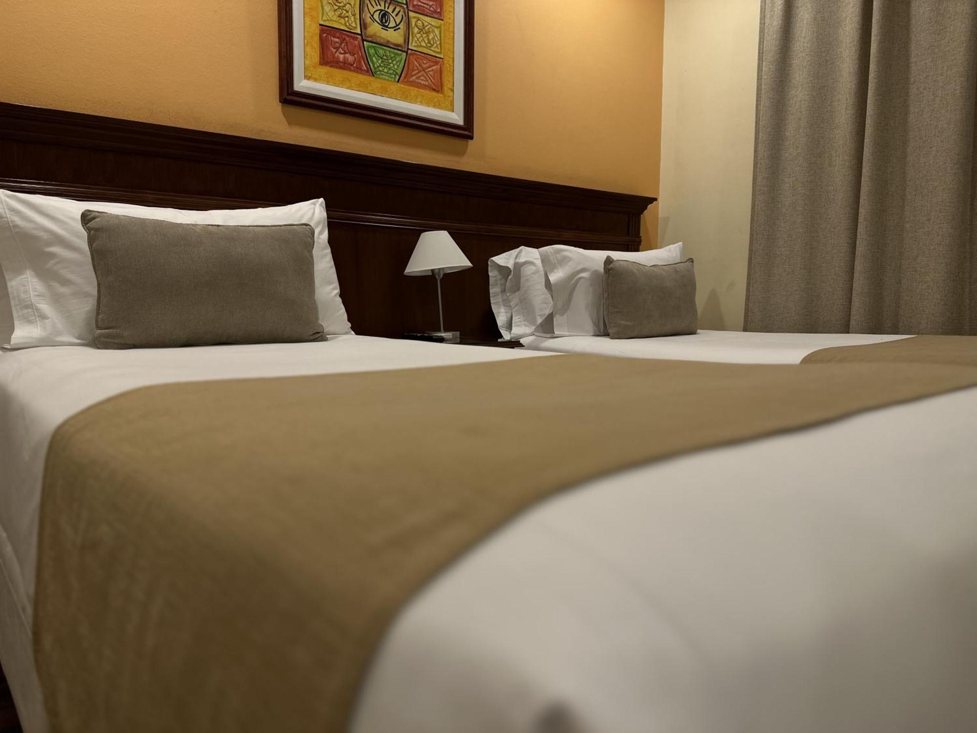 Ritz Hotel Mendoza Kültér fotó
