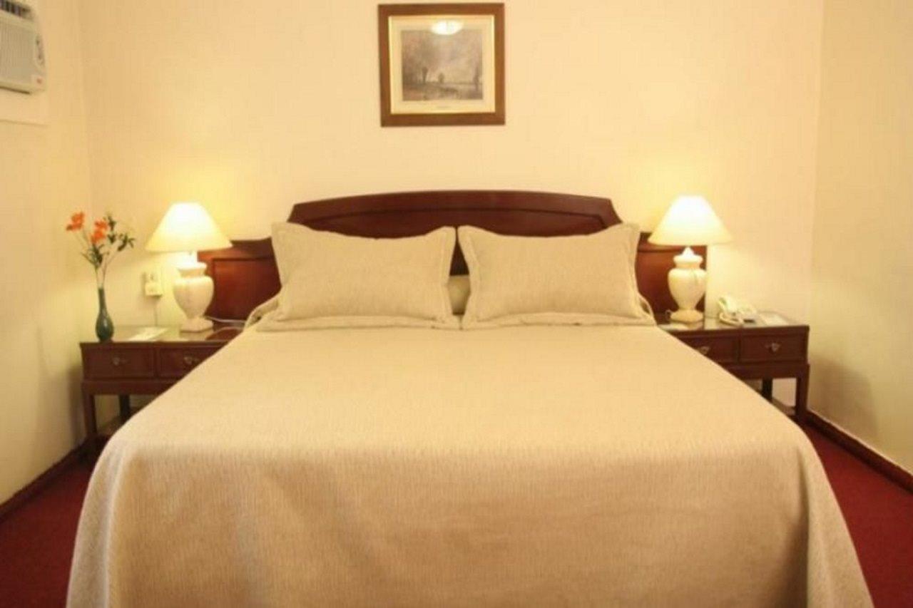 Ritz Hotel Mendoza Szoba fotó